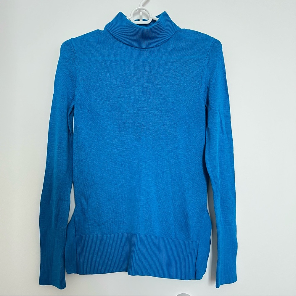 Tahari | Blue Sweater